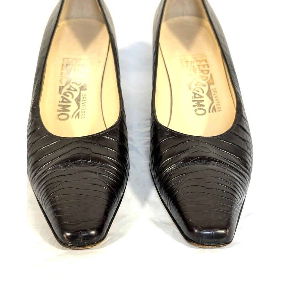 Salvatore Ferragamo Women’s Black Leather Crocodile Embossed shoes Pumps 7.5 2A